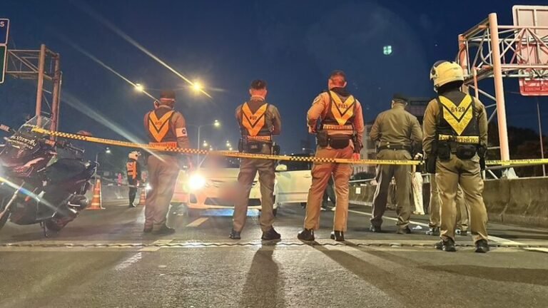 ยิงกันบนทางด่วน