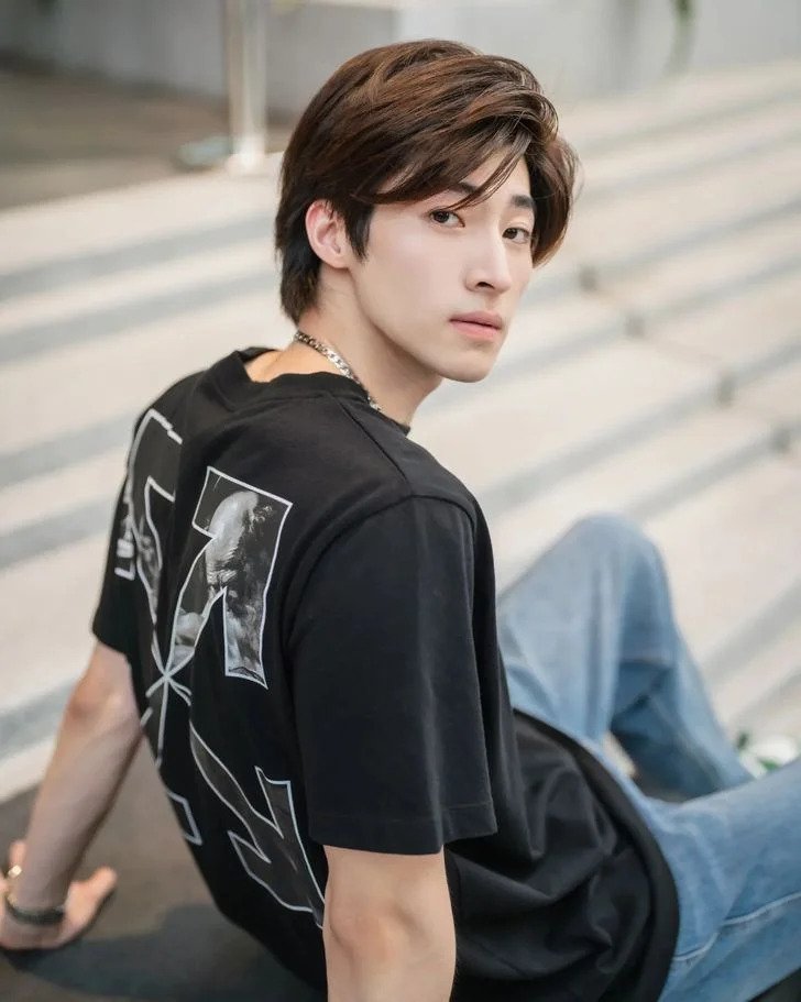 บลูพงศ์ทิวัตถ์